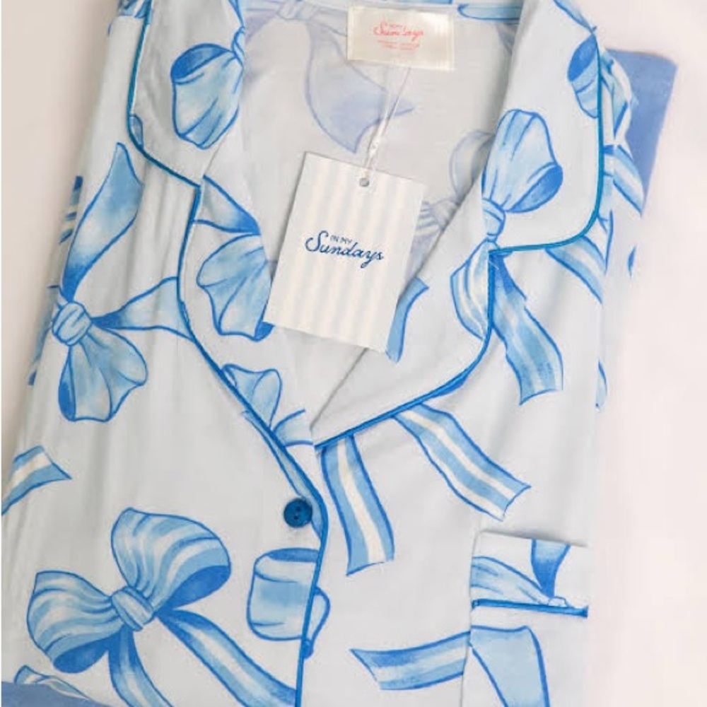 Sundays Light Blue Bow Pattern Pajama Set
